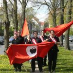 Apfelfront auf dem Weg zur Pflanzung eines Apfelbaums Apfelfront auf dem Weg zur Pflanzung eines Apfelbaums